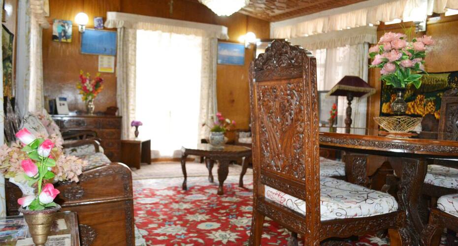 New Melbourne Houseboat, Srinagar 3